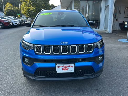 Used 2023 Jeep Compass Latitude w/ Sun and Sound Group image 3