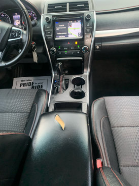 Used 2015 Toyota Camry SE image 11