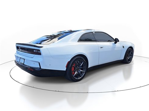 Used 2024 Dodge Charger R/T Scat Pack w/ Plus Group image 7