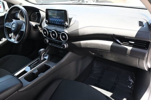 Used 2022 Nissan Sentra SV image 8