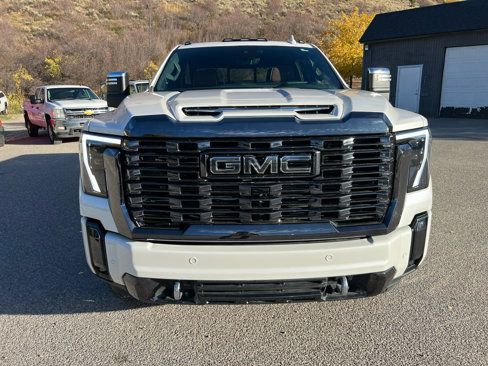 Used 2024 GMC Sierra 3500 Denali Ultimate image 10