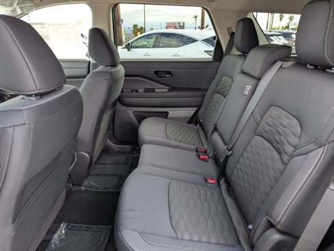 New 2025 Nissan Pathfinder SV image 12