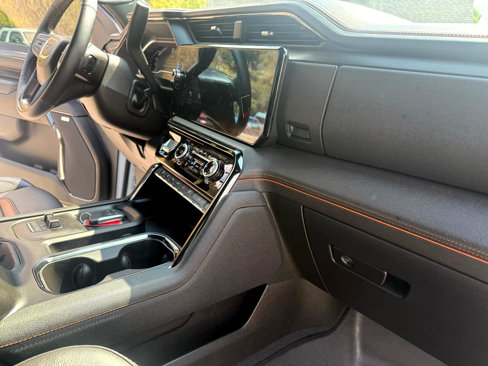 Used 2024 GMC Sierra 3500 AT4 w/ AT4 Premium Plus Package image 17