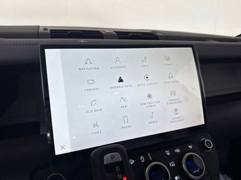 New 2026 Land Rover Defender 110 S image 29
