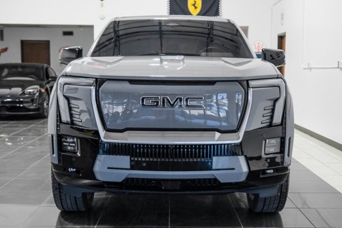 Used 2024 GMC Sierra EV Denali image 7