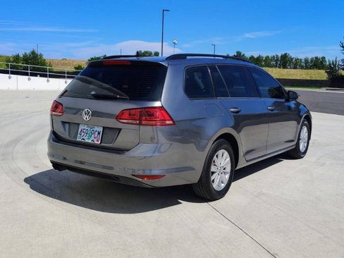 Used 2016 Volkswagen Golf S image 5