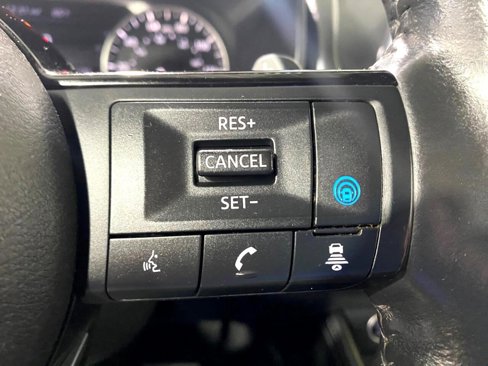 Used 2021 Nissan Rogue SL image 14