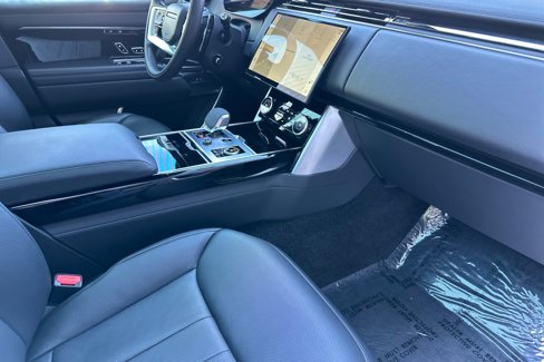 Used 2023 Land Rover Range Rover SE image 17