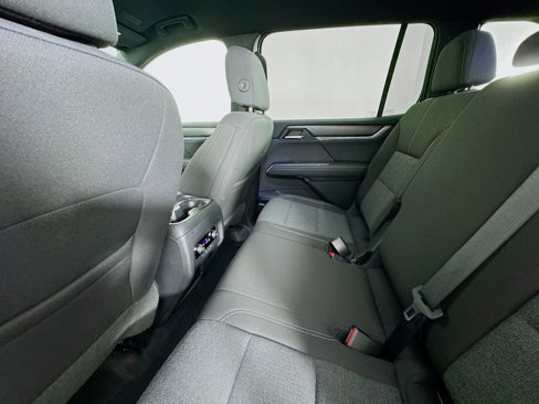 Used 2025 GMC Acadia Elevation image 23