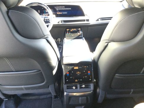 New 2026 Cadillac Vistiq Luxury image 34
