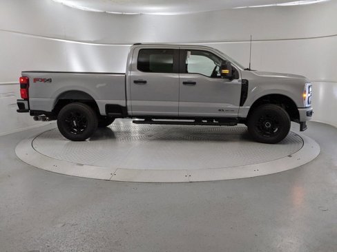 New 2026 Ford F250 XL image 2