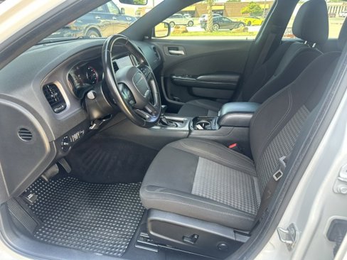 Used 2023 Dodge Charger SXT w/ Blacktop Package image 12