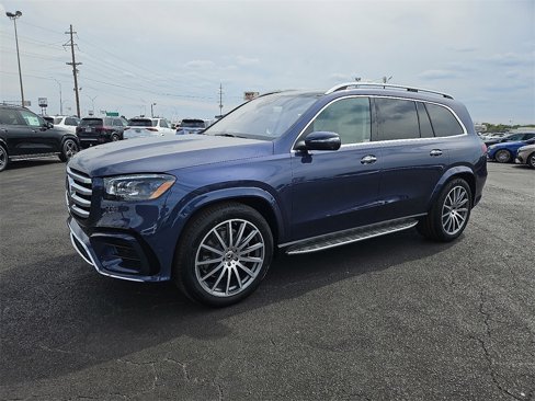 New 2026 Mercedes-Benz GLS 580 4MATIC image 2