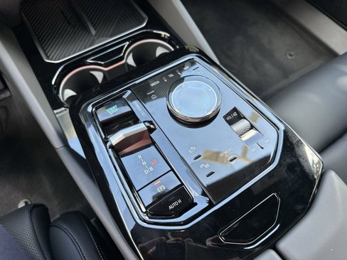 New 2026 BMW i5 eDrive40 w/ M Sport Package image 24