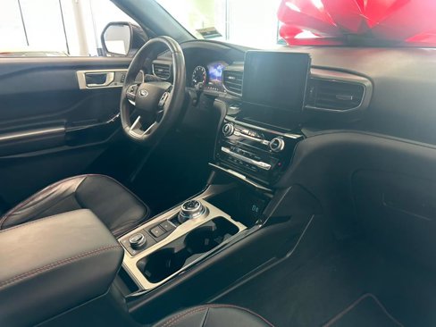 Used 2022 Ford Explorer ST-Line image 42