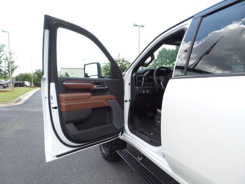 Used 2025 GMC Sierra 3500 Denali Ultimate image 31