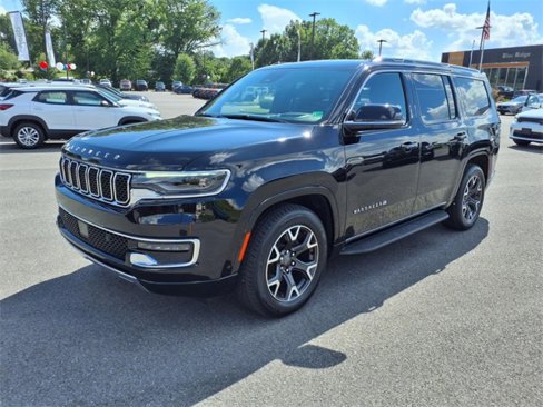 Used 2023 Jeep Wagoneer Series III w/ Preferred Equipment Group image 8