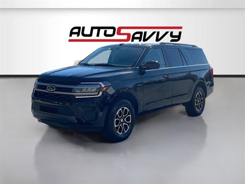 Used 2024 Ford Expedition Max XLT image 3
