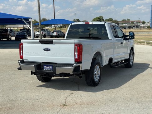 New 2026 Ford F250 XLT image 5