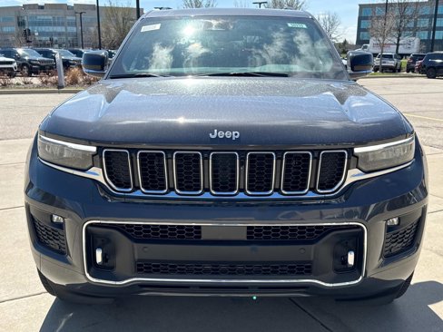 New 2025 Jeep Grand Cherokee Overland w/ Luxury Tech Group IV image 2