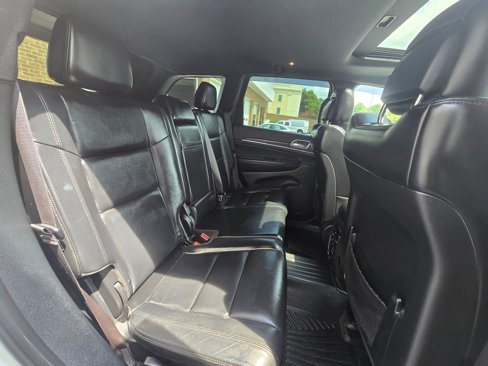 Used 2019 Jeep Grand Cherokee Limited image 13