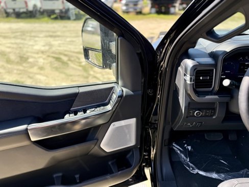 New 2025 Ford F350 Platinum image 14