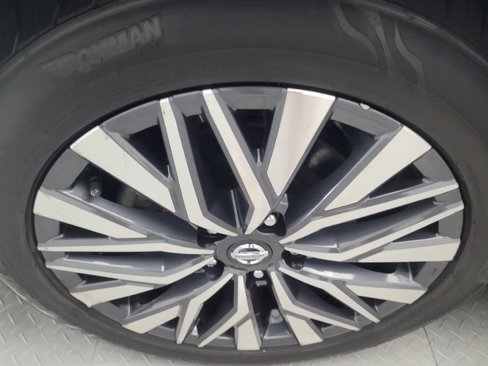 Used 2024 Nissan Altima 2.5 SV image 31