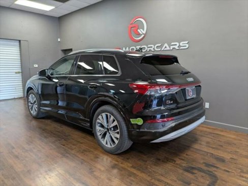 Used 2023 Audi Q4 e-tron Premium Plus w/ Premium Plus image 8