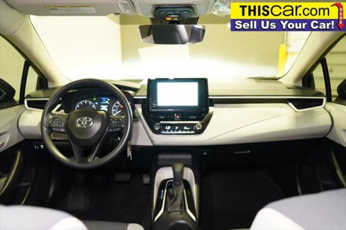 Used 2025 Toyota Corolla LE image 17