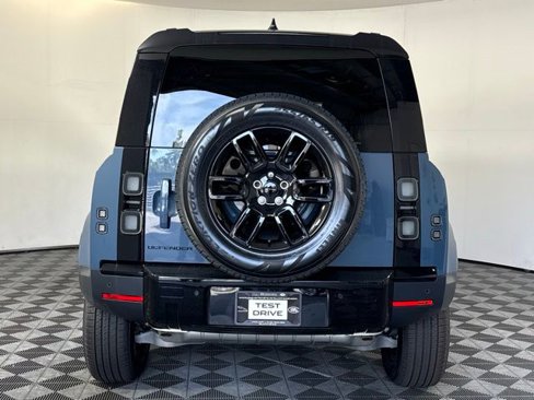 New 2026 Land Rover Defender 110 S image 7