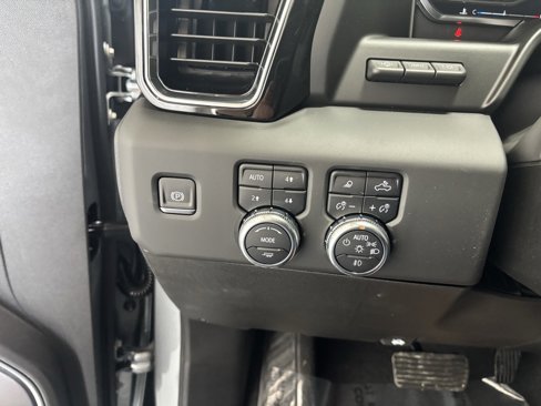 New 2025 GMC Sierra 1500 Denali Ultimate image 13