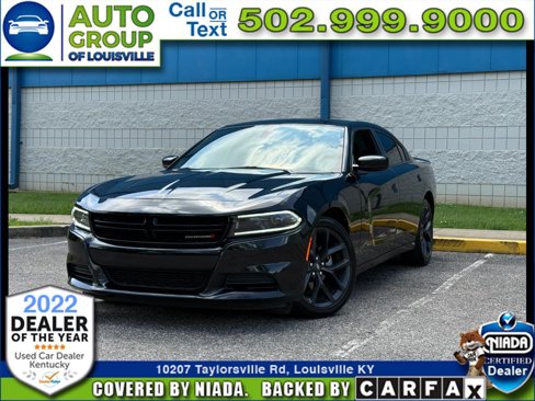 Used 2022 Dodge Charger SXT w/ Blacktop Package image 1