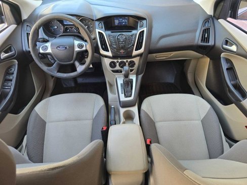 Used 2014 Ford Focus SE image 4