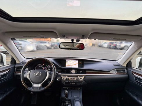 Used 2015 Lexus ES 350 image 31