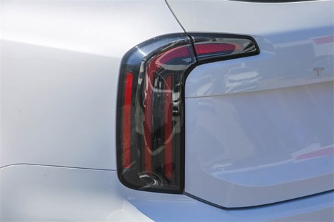 Certified 2024 Kia Telluride EX w/ EX Captain's Chair Package image 11