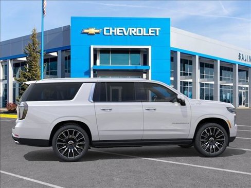 New 2025 Chevrolet Suburban High Country image 5