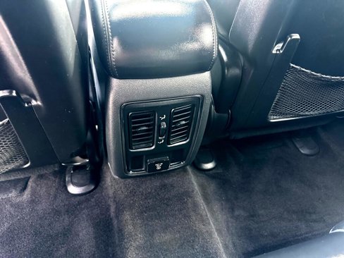 Used 2015 Jeep Grand Cherokee Altitude image 28