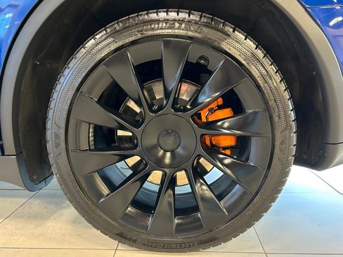Used 2023 Tesla Model Y Long Range image 41