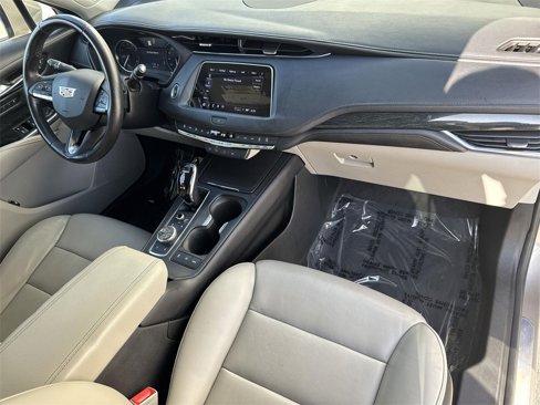 Used 2022 Cadillac XT4 Premium Luxury w/ Enhanced Visibility Package image 26