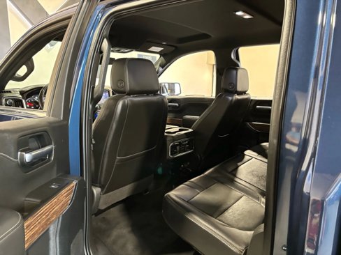 Used 2021 Chevrolet Silverado 1500 High Country w/ Safety Package II image 12