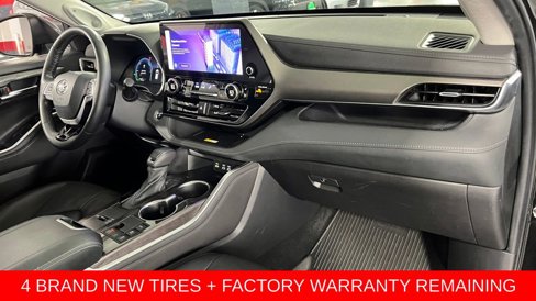 Used 2023 Toyota Highlander Limited image 24