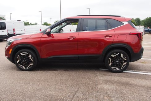 Used 2025 Kia Seltos SX w/ SX Sunroof Package image 4