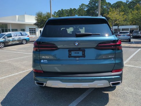 New 2026 BMW X5 xDrive50e image 6