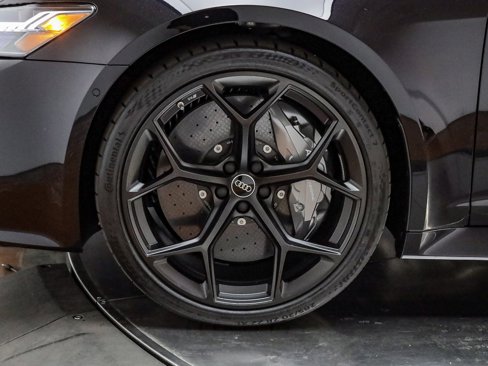 New 2025 Audi RS 6 performance image 21