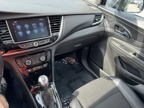 Used 2018 Buick Encore Preferred image 23