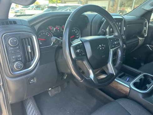 Used 2020 Chevrolet Silverado 1500 RST image 9