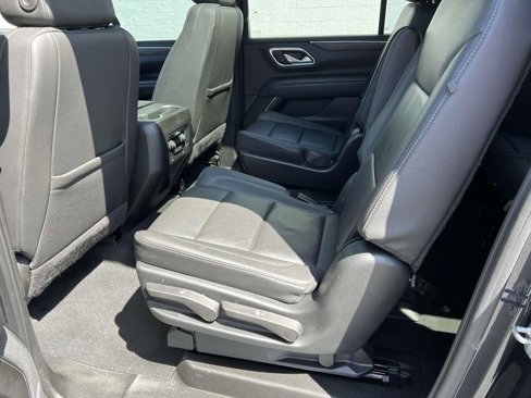 Used 2022 Chevrolet Suburban Z71 w/ Z71 Off-Road Package image 14