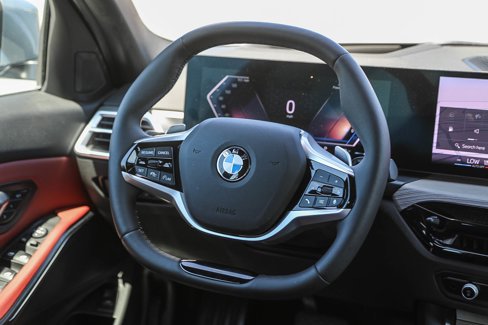 Used 2025 BMW 330i Sedan image 15