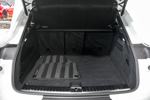 Used 2024 Porsche Cayenne Coupe w/ Premium Package Plus image 50