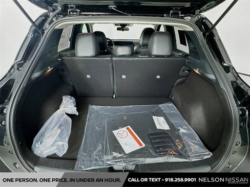 New 2026 Nissan Kicks SR w/ SR Premium Package image 25